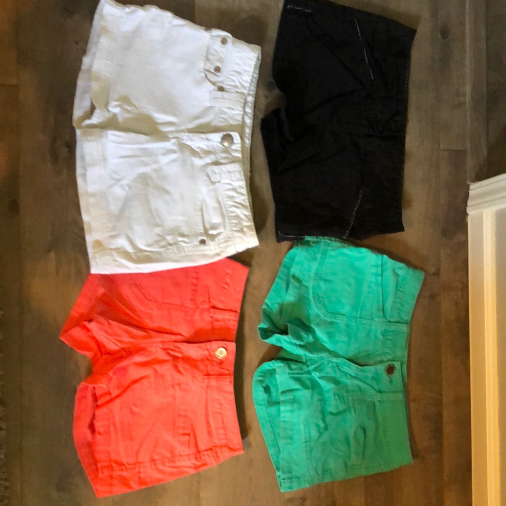 Lot of 4 shorts